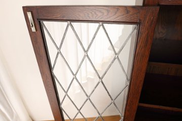 Oak leaded door bookcase画像