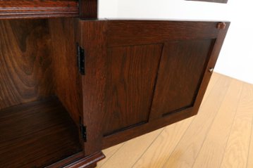 Oak leaded door bookcase画像