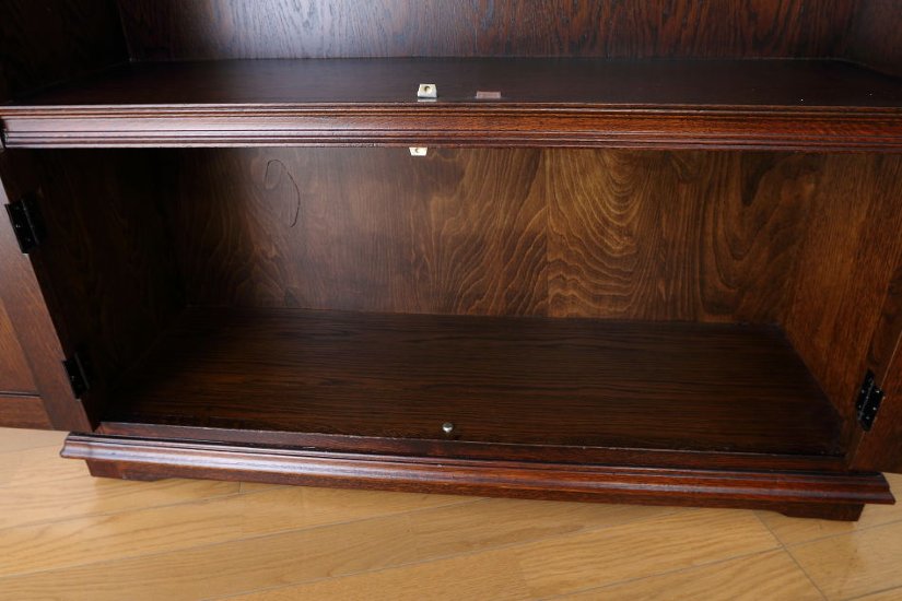 Oak leaded door bookcase画像