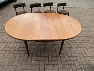 G Plan mid century dining room suite(Table)の画像