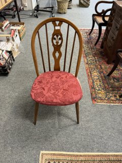 6 Ercol Chairsの画像