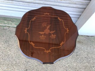 Marquetry inlay table画像