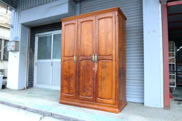 昭和レトロ／洋風家具　サクラ ３ドアワードローブ／Daniel画像