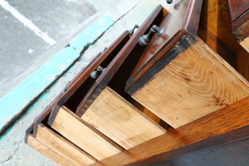 Art Deco style oak tall chest of 6 drawers画像