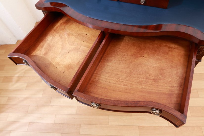 Inlaid Mahogany Bonheur du jour画像