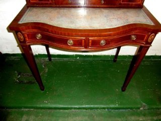 Inlaid Mahogany Bonheur du jour画像