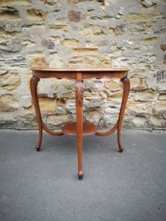 Edwardian walnut table画像