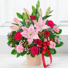 ユリとばらの豪華なアレンジメント521349の画像