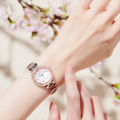 ES9467-89N クロスシー【ノベルティ付・国内正規品】【ｷﾞﾌﾄ包装･ｻｲｽﾞ調整無料】ｿｰﾗｰ電波　レディース腕時計 限定画像