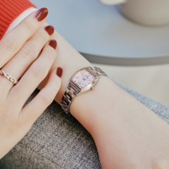 SSWA012 ｾｲｺｰﾙｷｱ【ﾉﾍﾞﾙﾃｨ付・ｷﾞﾌﾄ包装･ﾍﾞﾙﾄ調整無料･新品正規品】ﾚﾃﾞｨｰｽ腕時計 電池式クオーツ 2025池田エライザさん広告モデル画像