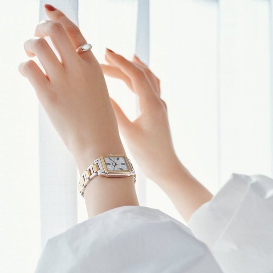 SSVW210 ｾｲｺｰﾙｷｱ【ﾉﾍﾞﾙﾃｨ付・ｷﾞﾌﾄ包装･ﾍﾞﾙﾄ調整無料･新品正規品】ｿｰﾗｰ電波　ﾚﾃﾞｨｰｽ腕時計画像