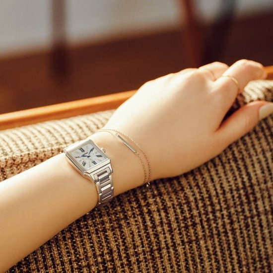 SSVW209 ｾｲｺｰﾙｷｱ 【ﾉﾍﾞﾙﾃｨ付・ｷﾞﾌﾄ包装･ﾍﾞﾙﾄ調整無料･新品正規品】ｿｰﾗｰ電波　ﾚﾃﾞｨｰｽ腕時計画像