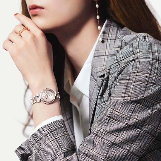 ES9465-50W クロスシー【ノベルティ付・国内正規品】【ｷﾞﾌﾄ包装･ｻｲｽﾞ調整無料】ｿｰﾗｰ電波　レディース腕時計 画像