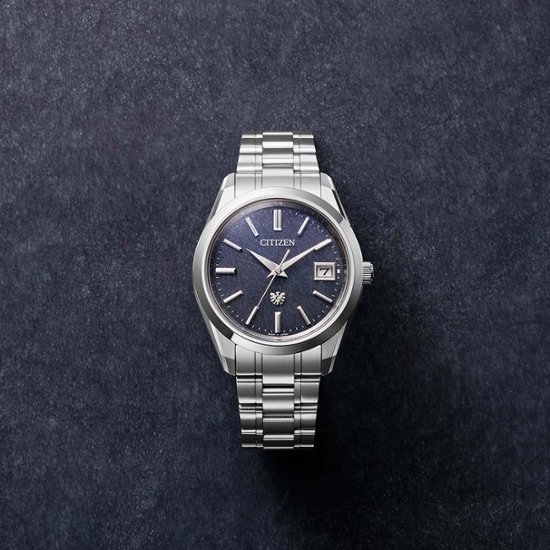 AQ4100-65M〇The CITIZEN 30周年記念 限定モデル【ベルト調整無料･国内正規品】腕時計 メンズ ソーラー画像