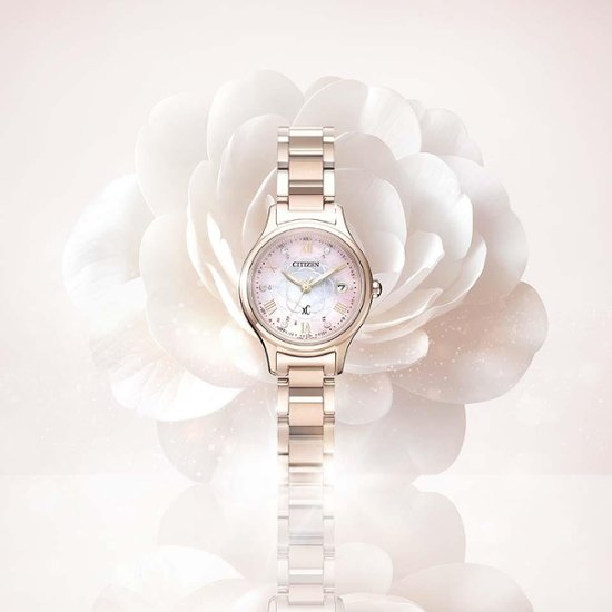 ES9498-69N:ｸﾛｽｼｰ【ﾉﾍﾞﾙﾃｨ付･国内正規品･ｷﾞﾌﾄ包装･ﾍﾞﾙﾄ調整無料】ｿｰﾗｰ電波 ﾚﾃﾞｨｽ腕時計 ｼﾝﾌﾟﾙｱｼﾞｬｽﾄ 限定画像