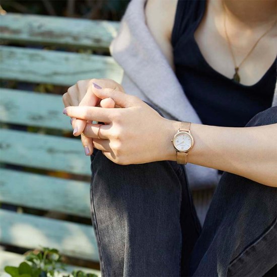 EW2633-50A◯ クロスシー【ノベルティ付・国内正規品】【ギフト包装・サイズ調整 無料】ソーラー　レディース腕時計画像