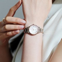 EC1164-53W クロスシー【ノベルティ付・国内正規品･ｷﾞﾌﾄ包装･ベルト調整無料】腕時計 レディース ｿｰﾗｰ電波 北川景子さん着用CMモデルの色違い画像