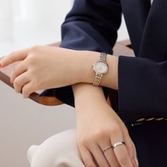 SSWA002 ｾｲｺｰﾙｷｱ【ﾉﾍﾞﾙﾃｨ付・ｷﾞﾌﾄ包装･ﾍﾞﾙﾄ調整無料･新品正規品】ﾚﾃﾞｨｰｽ腕時計 電池式クオーツ 池田エライザさん着用モデル画像