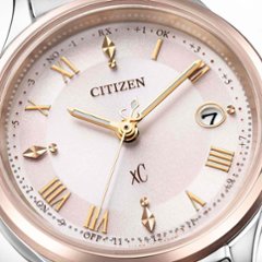 ES9496-64W ｸﾛｽｼｰ【ﾉﾍﾞﾙﾃｨ付･国内正規品･ｷﾞﾌﾄ包装･ﾍﾞﾙﾄ調整無料】ｿｰﾗｰ電波 ﾚﾃﾞｨｽ腕時計 ｼﾝﾌﾟﾙｱｼﾞｬｽﾄ 北川景子さん広告着用ﾓﾃﾞﾙ画像