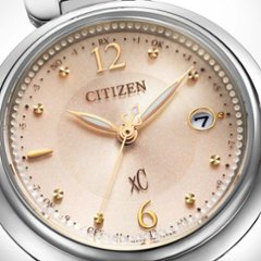 ES9460-88W クロスシー【ノベルティ付・国内正規品】【ｷﾞﾌﾄ包装･ｻｲｽﾞ調整無料】ｿｰﾗｰ電波　レディース腕時計 北川景子さん着用CMモデルの色違い画像