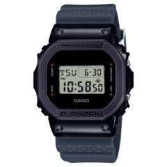 gショック DW-5600NNJ-2JR【15時までの注文で当日発送(休業日を除く)・国内正規品・ノベルティ付・ギフト包装無料】メンズ腕時計の画像