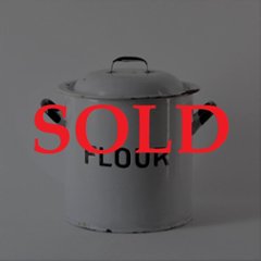 イギリス アンティーク エナメル FLOUR缶の画像
