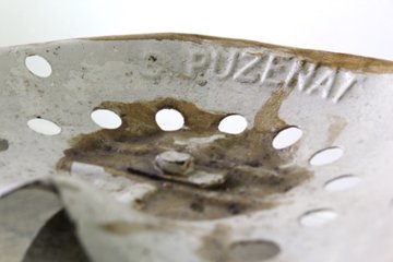 フランス C.PUZENAT トラクターシート アイアンスツール画像