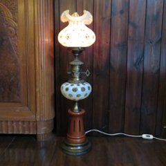 アメリカ ヴィンテージ フェントン テーブルランプの画像