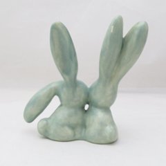 イギリス ヴィンテージ シルバック  Kissing Rabbits フィギュア画像