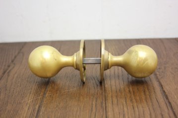 ブラス 丸玉 ドアノブ画像