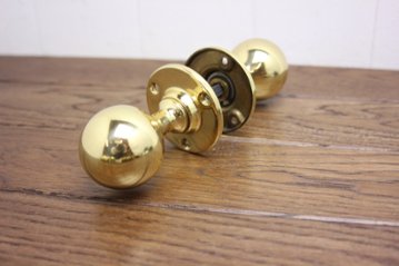 Perkins & Powell ブラス 丸玉 ドアノブの画像