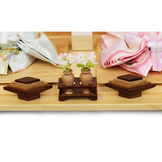 嘉祥作 小三五金彩衣裳着親王 白木造り平飾り 画像