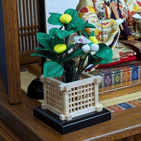 平安豊久作 小三五親王飾り 木目刺繍屏風 おしゃれ モダン画像