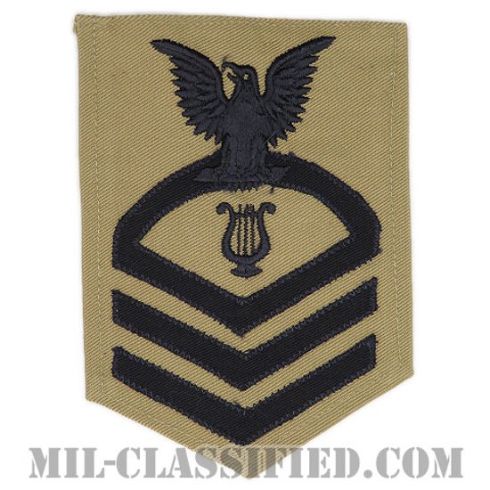 上等兵曹 音楽家（Musician (MU)）[カーキ/Male（男性用）/腕章（Rating Badge）階級章]画像