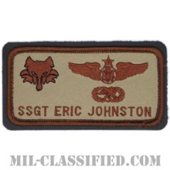 ERIC JOHNSTON軍曹 (第99空輸隊/航空機搭乗員章 (下士官用シニア・エアクルー)/整備・弾薬章 (ベーシック)) [デザート/メロウエッジ/ベルクロ付レザーバックパッチ]の画像
