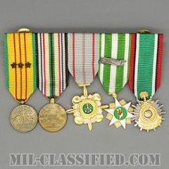 アメリカ陸軍ミニメダル（勲章・Medal）セット（5メダル）[ミニサイズ/バッジ/中古1点物]の画像