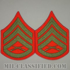 二等軍曹（Staff Sergeant (SSgt)）[グリーン・レッド/海兵隊階級章/Large（男性用）/パッチ/ペア（2枚1組）/中古1点物]の画像