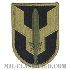 変革・訓練コマンド（Transformation and Training Command (T2COM)）[OCP/メロウエッジ/ベルクロ付パッチ]の画像