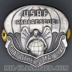 戦闘捜索救難員 (パラレスキュー)（Pararescueman/Pararescue Jumper (PJ)）[カラー/ベレー章/1960s/燻し銀（銀張り・Silver Filled）/バッジ]の画像