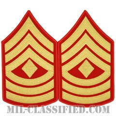 先任曹長（First Sergeant (1stSgt)）[ゴールド・レッド/海兵隊階級章/Large（男性用）/パッチ/ペア（2枚1組）]の画像