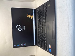 富士通LIFEBOOK U9311/F/core i5-1145G7-8/128gB wiN11の画像