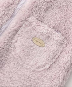 ご出産祝いに！冬産まれの赤ちゃんにベビーアンパサンド「アニマルボアジャンプスーツ」は、やさしいニュアンスのナチュラルなデザイン。ベビーのコーデにおしゃれさをプラス♪ハロウィンにも！画像