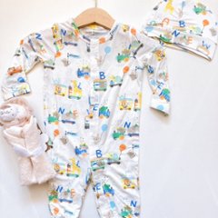 ご出産祝い・ご出産準備に！サンフランシスコ発ベビー服ブランド「エンジェルディア」2ウェイオール赤ちゃん服・カバーオール表示サイズ0-3M（目安50-60）お揃いのベビー用帽子も！の画像