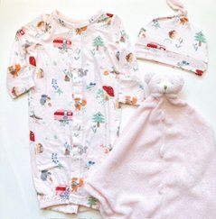 ご出産祝い・ご出産準備に！サンフランシスコ発ベビー服ブランド「エンジェルディア」2ウェイオール赤ちゃん服・カバーオール表示サイズ0-3M（目安50-60）お揃いのベビー用帽子も！の画像