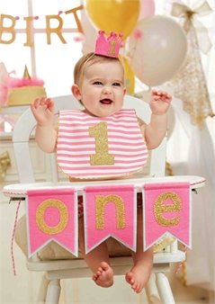 Mud Pie マッドパイ1歳のお誕生日パーティ,1歳記念写真,インスタやフェイスブックなどのSNS映えする☆の画像