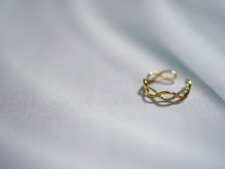 【片耳販売】 K18 ミルグレイン アミメ イヤーカフ rph43716023画像