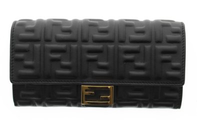 FENDI　二つ折り長財布　黒画像