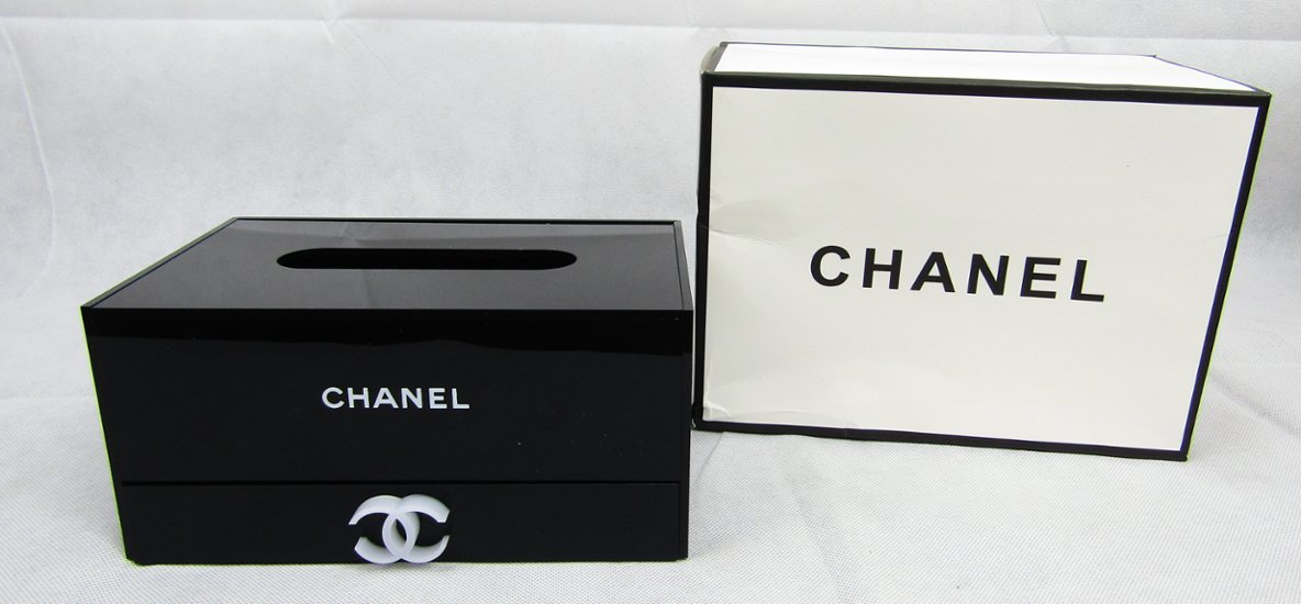 CHANEL　ティッシュケース画像