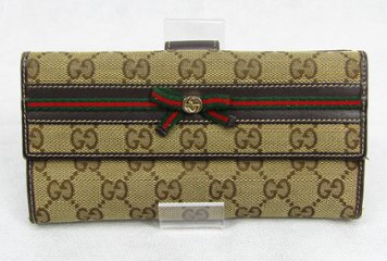 GUCCI　Wホック長財布の画像