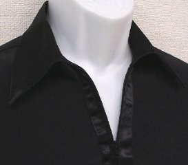 黒・襟が少し開く「ラテン風」　ファスナー式・レオタードシャツ Roserisの画像
